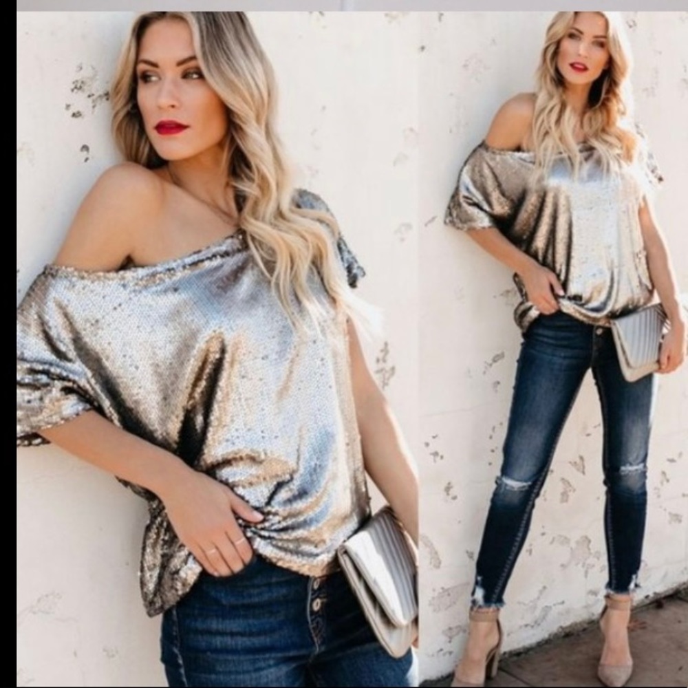 Off the shoulder sequin tee silver, size large. Brand new with tags